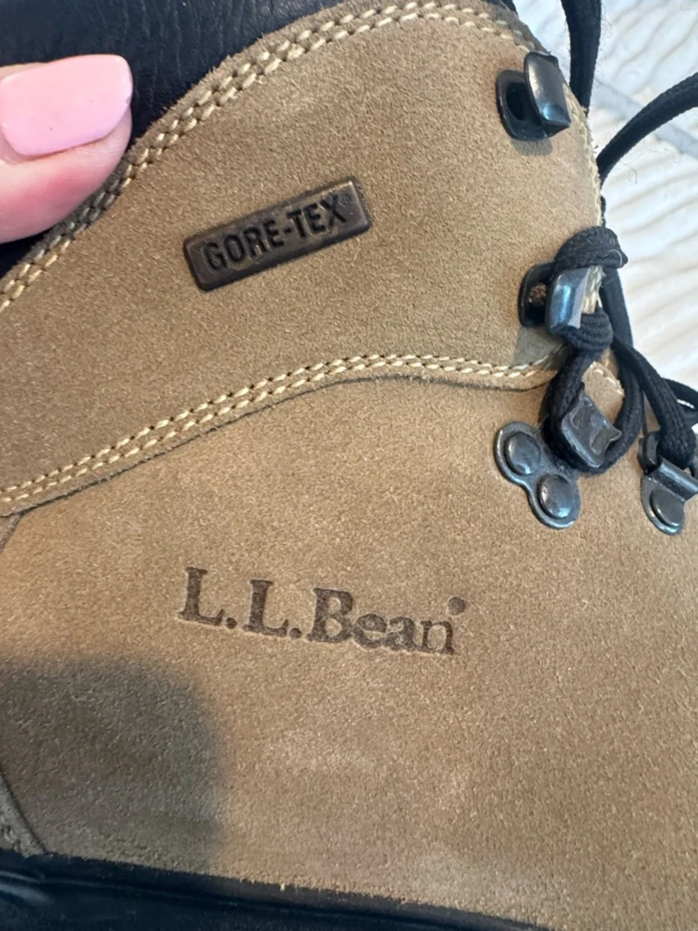 L.L. Bean Gore-Tex Hiking Boots Sueded Leather Vibram Sole M 8.5 W 10